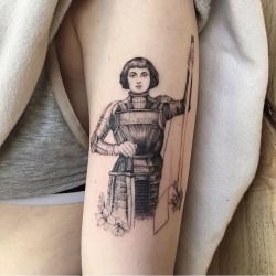 Saint Tattoo, Jeanne D'arc, Mythology Tattoos, Joan Of Arc, Little Tattoos, Beauty Tattoos, Fine Line, Tattoo You, Pretty Tattoos