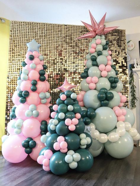 Winter Balloon Garland Backdrop, Pastel Christmas Balloon Garland, Pink Christmas Balloon Arch, Christmas Balloon Arch Winter Wonderland, Pink Balloon Christmas Tree, Balloon Christmas Trees, Pink Christmas Balloon Garland, Winter Balloon Garland, Winter Wonderland Balloons