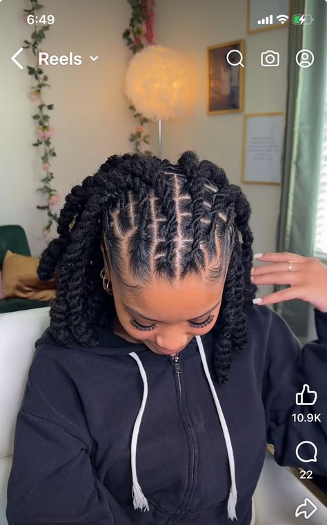 Pipe Cleaner Locs, Pipe Cleaner Loc Styles, Curls On Locs, Cute Locs Hairstyles, Cute Locs, Short To Medium Hair, Thick Locs, My Hair Styles, Short Locs