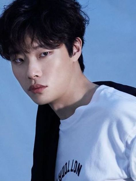 Ryu Jun-yeol Jun Yeol, Ryu Jun Yeol, Cute Anime Profile Pictures, Anime Profile, Asian Actors, My Crush, Profile Picture, Kdrama, Actors