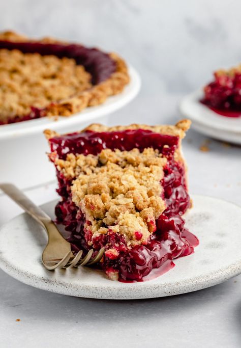 Gorgeous dutch tart cherry pie with a wonderful, golden crumb topping. This homemade tart cherry pie recipe has a perfectly sweet filling with hints of amaretto and is absolutely delicious served with a scoop of ice cream. This will be your new favorite cherry pie recipe! #cherrypie #pierecipe #thanksgiving #baking Tart Cherry Pie Recipe, Tart Cherry Pie, Cherry Crumb Pie, Best Pie Recipes, Thanksgiving Baking, All Butter Pie Crust, Cherry Pie Recipe, Tart Cherries, Single Season