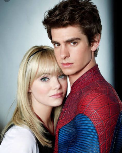 Peter And Gwen, Emma Stone Gwen Stacy, Peter Parker Andrew Garfield, The Amazing Spiderman 2, Ag Hair Products, Spiderman Spider, Spiderman Movie, Spiderman Pictures, The Amazing Spider Man