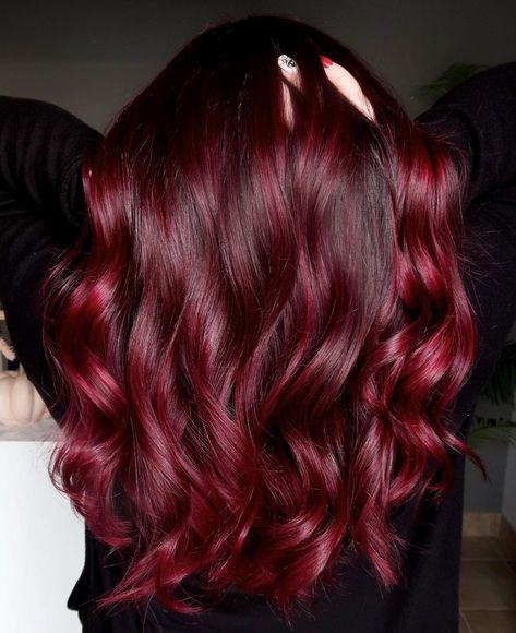 Feminine Shimmering Dark Red Hair Dark Red Hairstyles, Red Velvet Hair Color, Dark Red Hair Dye, Crimson Red Hair, Deep Red Hair Color, Red Purple Hair, Blood Red Hair, Dark Hair Dye, Deep Red Hair