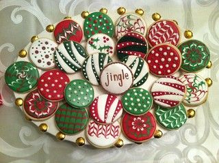 Christmas Ornament Cookies, Ornament Cookies, Sugar Cookie Designs, Cookies Christmas, Pretty Cookies, Xmas Cookies, Christmas Cookies Decorated, Christmas Sugar Cookies, Cookie Icing