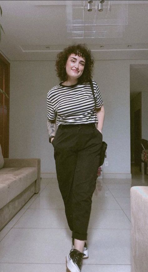 Work Clothes Inspiration, Queer Curvy Fashion, Professional Nonbinary Outfits, Plus Masc Fashion, Midsize Fashion Fall Grunge, Casual Edgy Outfits Plus Size, Lesbian Work Outfit, Plus Size Summer Office Outfits, Curvy Androgynous Style