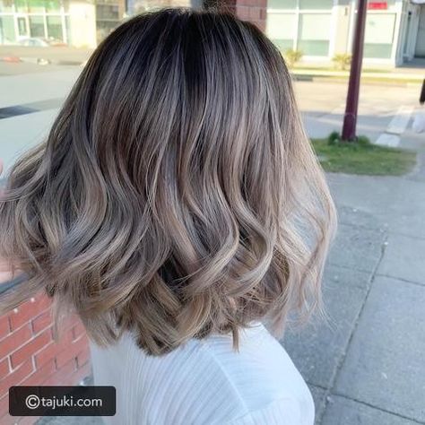 Blonde Hair Color Korean, Ash Blonde Balayage Short, Blonde Hair With Brown Roots, Hair Color Korean, Ashy Brown Hair Balayage, Ash Blonde Highlights On Dark Hair, Light Ash Blonde Hair Color, Ash Blonde Hair With Highlights, Ash Blonde Short Hair