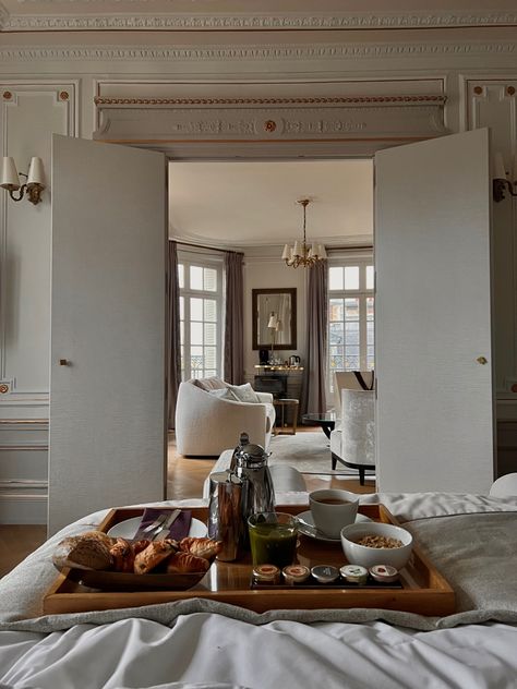 Paris Hotel Room Aesthetic, Parisian Hotel Room, Luxury Hotel Aesthetic, Paris Hotel Room, Detty December, Everyday Pictures, 2023 Lifestyle, Bed Aesthetic, Forest Bedroom