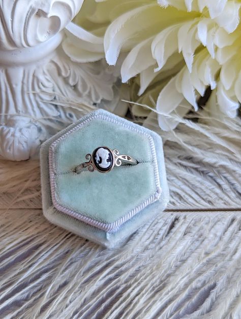 Cameo ring, Sterling Silver Adjustable ring, Antique Replica Jewelry, Special Birthday Gift for Her, Girlfriend Gift How To Wear Rings, Replica Jewelry, Cameo Earrings, Special Birthday Gifts, Cardboard Jewelry Boxes, Vintage Inspired Jewelry, Cameo Ring, Ring Antique, Cameo Necklace