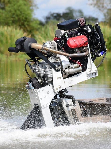 Rogue Propulsion surface drive boat with a Motus V4 Small Jet Boats, Electric Boat Engine, Gas Powered Rc Cars, Mud Boats, Mud Motor, Boat Blinds, Duck Hunting Boat, Duck Boat, Fast Boats