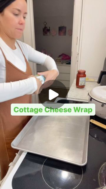 ᗰ ᗩ ᖇ ᒪ ᗩ 🔆 on Instagram: "This cottage cheese wrap is next level good!! Preheat oven to 400 degrees  Place Parchment paper on a cooking sheet, then cottage cheese, then shredded cheese and whatever seasonings you want. Bake for 15 minutes. If it’s not starting to brown go ahead and broil it on high for an additional 2 or 3 minutes, but be sure to monitor it so it doesn’t burn. Let it cool before peeling it off the parchment. You may need a spatula to get it started. Top it with whatever sounds good! Enjoy! 😊" Cottage Cheese Wrap Air Fryer, Baked Cottage Cheese Wrap, Cottage Cheese Wrap Baked, Cottage Cheese Wrap Recipes, Cottage Cheese Wrap, Keto Wraps, Sugar Free Bread, Cheese Flatbread, Cheese Chips