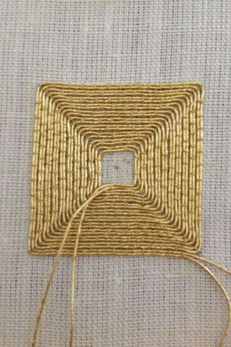 #weaving #wire #wireweaving this is actually needlework, but would be really cool in wire! Goldwork Square Gold Work Embroidery, Tambour Embroidery, Crazy Quilting, Needlepoint Stitches, Hand Work Embroidery, Ribbon Work, Gold Embroidery, Gold Work, Embroidery Inspiration