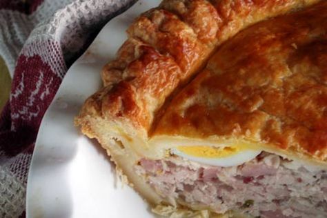 Traditional South-African chicken pie | Rainbow Cooking African Chicken, Healthy Family Recipes, Chicken Pie Recipe, Cream Cheese Pastry, Bruschetta Ingredients, Desserts Healthy, Cheese Pastry, Top Chicken Recipes, Chicken Pie