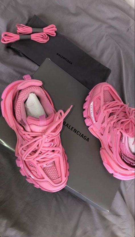 Pink Balenciaga, Pretty Sneakers, Trendy Shoes Sneakers, Dr Shoes, Pretty Shoes Sneakers, Balenciaga Sneakers, Shoes Outfit Fashion, Balenciaga Track, Fresh Shoes