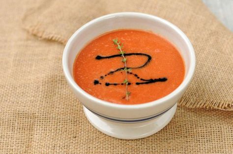 Recipe: The French Laundry’s Gazpacho Thomas Keller Recipes, Laundry Recipe, Celebrity Chef Recipes, Meal Planning Calendar, The French Laundry, Vacation Meals, How To Peel Tomatoes, Cold Soup, French Laundry