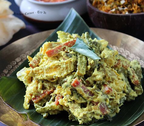 Aviyal Recipe Kerala, Aviyal Recipe, Mixed Vegetable Curry, South Indian Vegetarian Recipes, Kerala Recipes, Veg Curry, Curry Ingredients, Indian Dinner, Vegetarian Curry