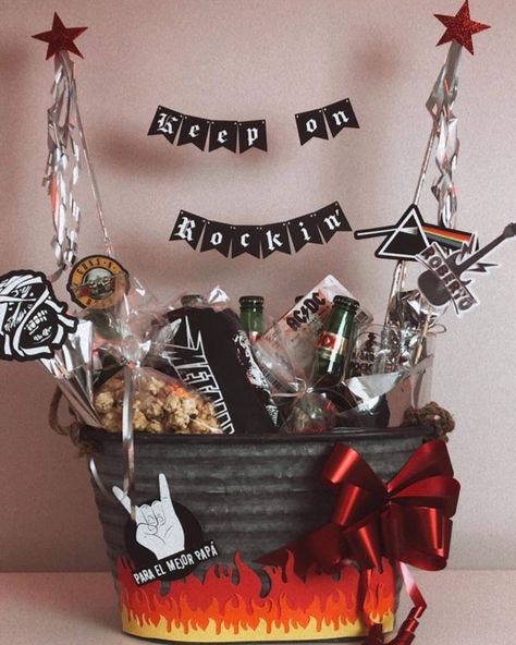 Gifts For Metalheads, Pink Floyd Gifts Ideas, Birthday Baskets For Boyfriend, Simple Boyfriend Gifts, Fathers Day Gift Basket, Raffle Basket, Birthday Basket, Themed Gift Baskets, Rock Rock