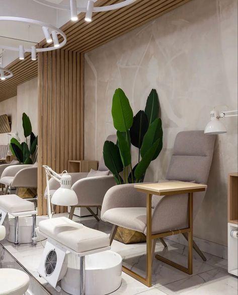 Nail Spa Salon Interior Design, Nailbar Interiors, Boutique Nail Salon, Men Spa Ideas, Rustic Nail Salon, Salon Nails Ideas Design, Nail Spa Ideas, Nail Salon Design Interior, Nails Salon Decoration