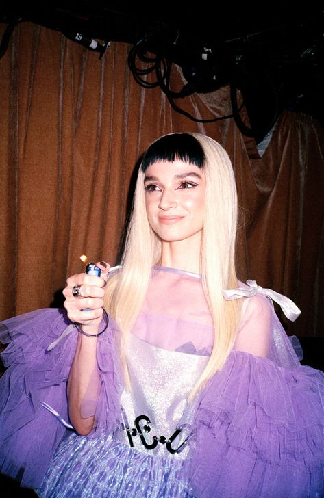 Poppy Singer, Female Artists Music, Im Poppy, That Poppy, Another Planet, Art Experience, A Robot, Dye My Hair, Female Artists