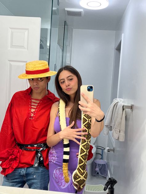 one piece monkey d luffy and boa hancock halloween couple costumes Samurai Couple Costume, One Piece Couple Costume, Hancock Halloween, Luffy And Boa Hancock, Luffy And Boa, One Piece Halloween Costume, Halloween Couple Costumes, Luffy And Hancock, Cute Couples Costumes