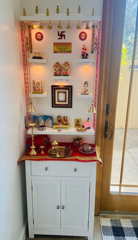 Puja Room Interior Design Indian, Pooja Room Interior Design South Indian, Small Home Temple Ideas, Pooja Room Ideas Usa Home, Corner Puja Unit Design, Small Temple Design For Home Indian, Mandir Diy Ikea Hacks, Puja Room Design Indian Traditional, Small Mandir Design Indian