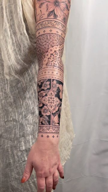 Full Upper Body Tattoos For Women, Henna Style Sleeve Tattoo, Ornate Sleeve Tattoo, Bohemian Sleeve Tattoo, Blum Ttt Tattoo Design, Bohemian Arm Tattoo, Upper Arm Ornamental Tattoo, Boho Tattoo Sleeve For Women, Inside Arm Sleeve Tattoo