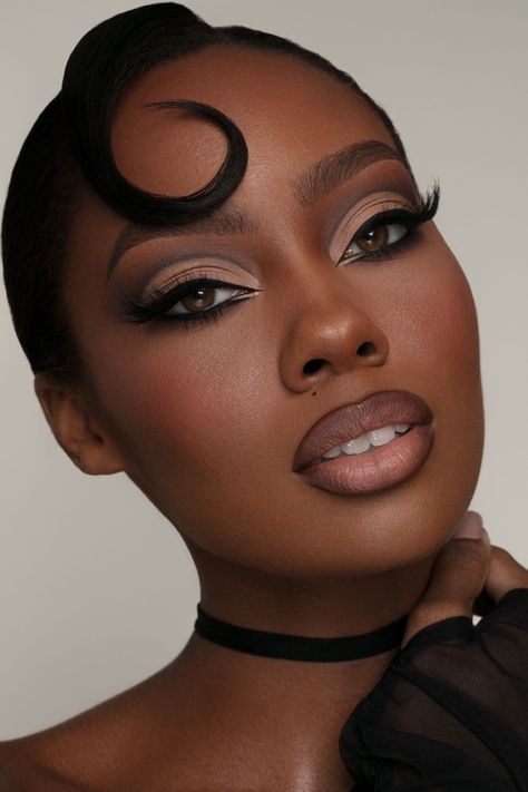 Stage Makeup Black Women, Bold Lip Makeup Black Women, 1940s Makeup Black Women, 1920s Makeup Gatsby Black Women, Satin Makeup Look, Cool Tone Makeup Black Women, 2000s Makeup Looks Black Women, Vintage Makeup Black Women, Old Hollywood Glamour Makeup Black Women