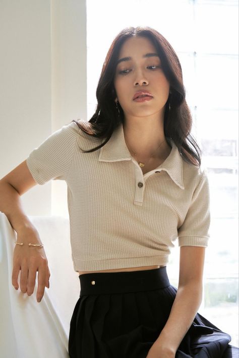 Polo Top Outfit Women, Cute Polo Shirt Outfits, Collard Shirt Outfits, Polo Top Outfit, Polo Shirt Outfit Women's, Spring Business Casual Outfits, Polo Shirt Outfits, Collard Shirt, Polo Outfit