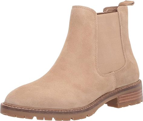 Low Chelsea Ankle Boot Steve Madden Fall outfits 2023 women Steve Madden Chelsea Boots, Mens Casual Dress Shoes, Chelsea Boots Women, Casual Dress Shoes, Chelsea Ankle Boots, Brown Booties, Cute Boots, Leather Chelsea Boots, Gorgeous Shoes