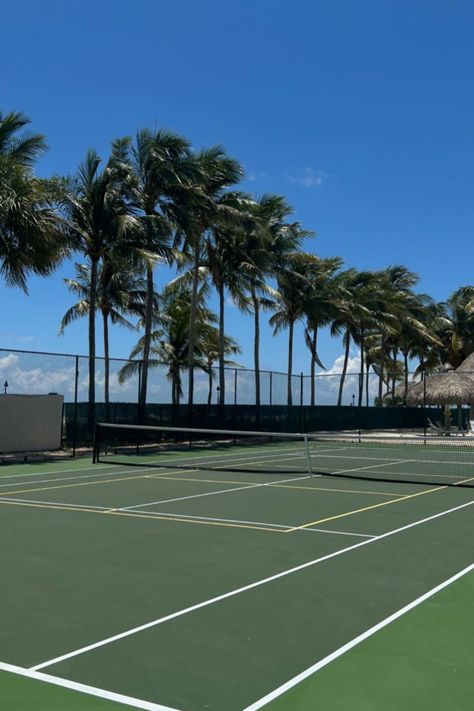 Tennis style #tennis Tennis Court Aesthetic, Court Aesthetic, Tennis Lifestyle, Blue Flower Wallpaper, Tennis Style, Tennis Courts, Luxury Lifestyle Dreams, Florida Travel, City Aesthetic