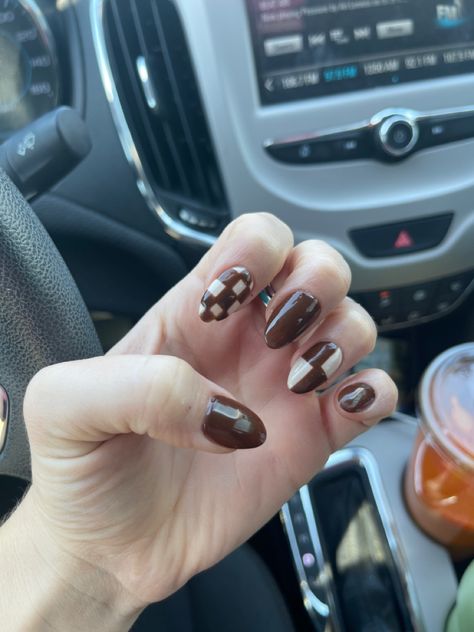 Brown Checkerboard Nails, Fall Checkerboard Nails, Checkered Print Nails, Brown Checkered Nails, Fall Checkered Nails, Checkered Nails, Brown Nails Design, Simple Acrylic Nails, Brown Nails