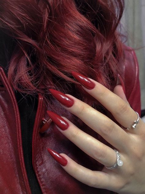 Red Stilletos Nails, Pointy Red Nails, Candy Red Nails, Dark Red Stiletto Nails, Lip Gloss Nails, Texture Nails, Short French Tips, Nails Milky White, Nails Minimal