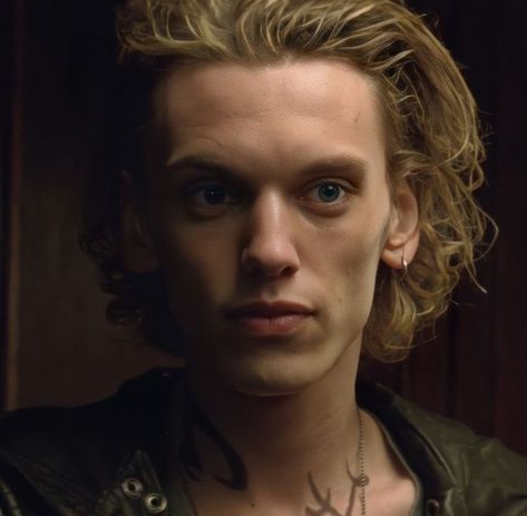 Jace Wayland Jamie Campbell Bower, Marcus Volturi, Toby Regbo, Movies Animation, Clary And Jace, Jace Wayland, Marvel Xmen, Movie Cinema, Jamie Campbell