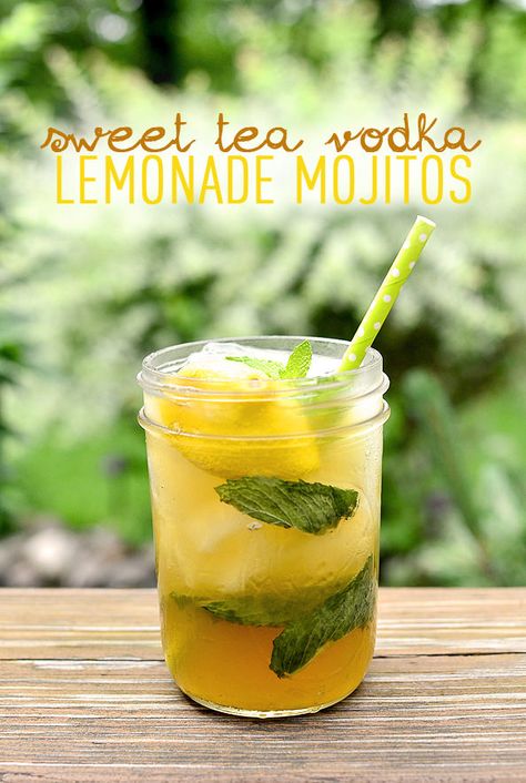 Sweet Tea Vodka Lemonade Mojitos - Iowa Girl Eats Sweet Tea Vodka, Sweet Cocktail, Sweet Tea Recipes, Vodka Lemonade, Refreshing Summer Cocktails, Iowa Girl Eats, Gin Fizz, Flavored Vodka, Fruit Drinks