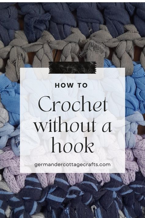 How to crochet without a hook. Crochet with your fingers and t shirt yarn. Easy crochet without a hook. Crochet Without Hook, Hook Crochet, Finger Crochet, Beginner Crochet Tutorial, Crochet Dishcloth, Crochet Wall Hangings, Beginner Crochet, T Shirt Yarn, Learn To Crochet