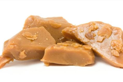 Everton toffee - Netmums Homemade Toffee Recipe, Bonfire Toffee, Confectionary Recipes, Bonfire Night Food, Christmas Sweets Recipes, English Toffee Recipe, Butter Scotch, Homemade Toffee, English Cream