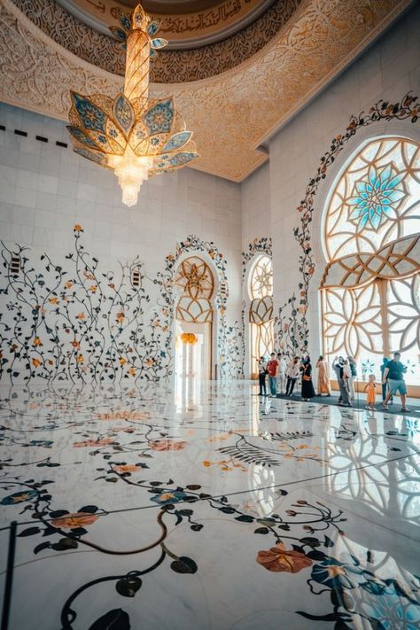 Grand Mosque Abu Dhabi, Uae Travel, Sheikh Zayed Grand Mosque, Sheikh Zayed, Dubai Hotel, Grand Mosque, Dream Holiday, Travel Trip, Islamic Architecture