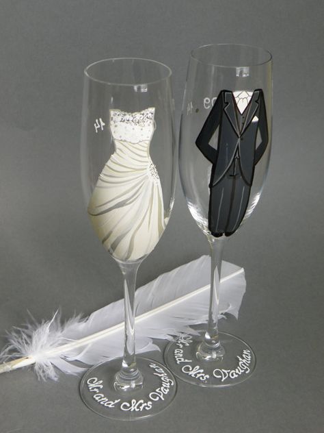 Hand painted Wedding Toasting Flutes Set of 2 by pastinshs on Etsy, $49.00 Hand Painted Champagne Flutes, Personalized Champagne Glasses, Wedding Toasting Glasses, Bride And Groom Glasses, Toasting Flutes Wedding, Wedding Wine Glasses, Wedding Champagne Glasses, Glasses Wedding, Decorated Wine Glasses