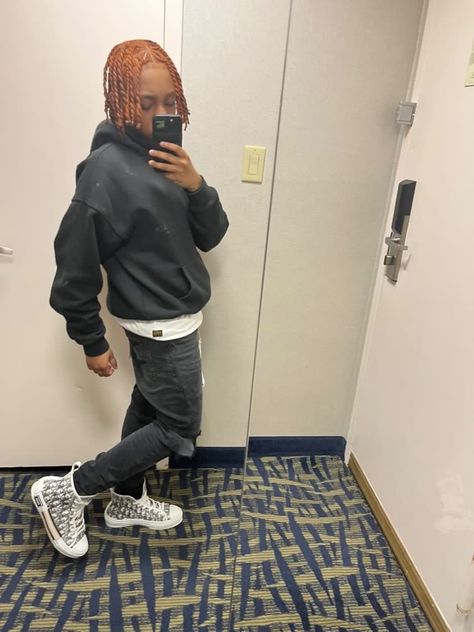 Studs With Dreads, Casual Home Outfits, Fine Studs, Masc Outfits, Hype Clothing, Mirror Picture, Streetwear Fashion Women, Simple Trendy Outfits, Photo Idea