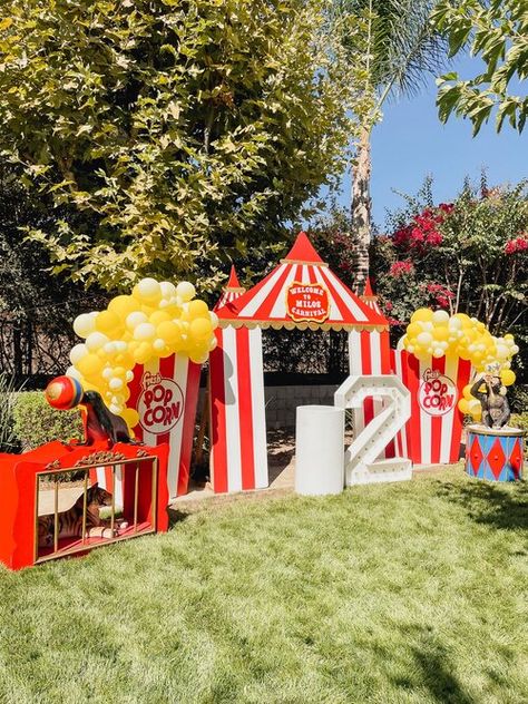 Confetti and Sprinkles Carnival Birthday Party Entrance, Carnival Theme 2nd Birthday Party, 2nd Birthday Circus Theme, Carnival Party Backdrop, Circus Theme Birthday Party Decorations, Circus Theme 2nd Birthday Party, Carnival Backdrop Ideas, Circus 3rd Birthday Party, Carnival 2nd Birthday Party