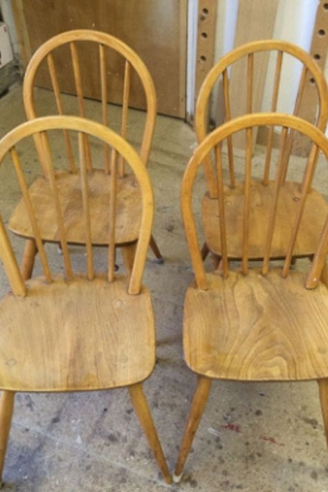 How To Identify An Original Ercol Chair? Cozy Cottage Kitchen, Ercol Chair, Ercol Furniture, Loft Inspiration, Eclectic Wallpaper, Glamour Home, Keep It Going, Modern Desert, Global Textiles