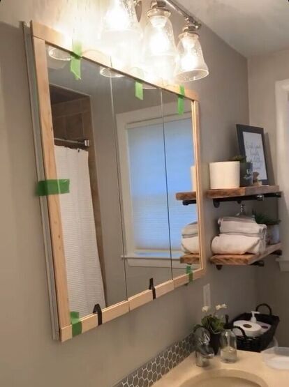 Bathroom Medicine Cabinet Mirror, Medicine Cabinet Makeover, Old Medicine Cabinets, Framed Medicine Cabinet, Bathroom Mirror Makeover, Diy Medicine, Cabinet Mirror, Mirror Makeover, Bathroom Storage Shelves