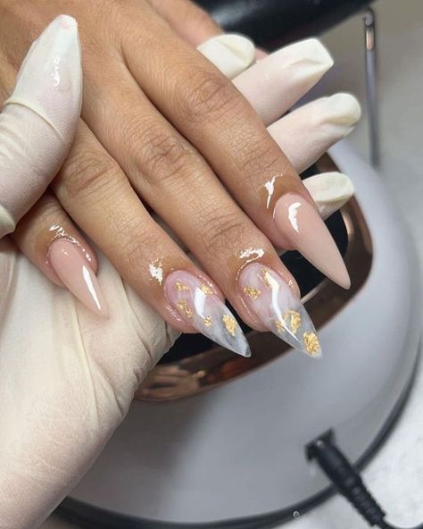 Almond Nails Designs Marble, Marble Oval Nails, Natural Marble Nails, Cabin Nails, Marble French Tip Nails, Marble Nail Ideas, Marble Nail Design, Marble Acrylic Nails, Neutral Nails Acrylic