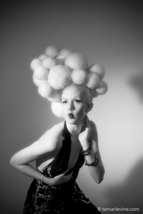 Avant Garde High Fashion Hair, Avant Garde Hair, Haute Hair, Extreme Hair, Fantasy Hair, Hair Shows, Creative Hairstyles, Artistic Hair, Crazy Hair