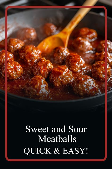 A dish full of hot sweet and sour meatballs with overlay text "sweet and sour meatballs" and "quick and easy," highlighting a delicious easy hamburger recipe for sweet and sour hamburger meatballs. Sweat And Sour Meatballs, Easy Meatball Sauce, Meatballs Pineapple, Hamburger Meatballs, Sweet N Sour Meatballs, Sour Recipes, Sweet Sour Meatballs, Sweet Meatballs, Easy Meatballs