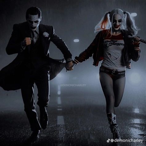 Chantal Core, Black Harley Quinn, Harleen Quinn, Hahaha Joker, Hailey Queen, Joker Photos, Lollipop Chainsaw, Harley And Joker Love, Scary Images