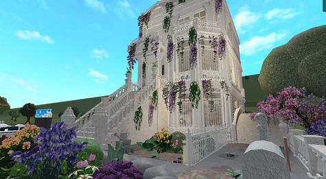 Bloxburg Mini Castle Layout, Victorian Bloxburg, White Victorian House, Bloxburg Victorian House, Bloxburg Cottage, Cottage Mansion, Bloxburg Rooms, Castle Layout, Mansion Exterior