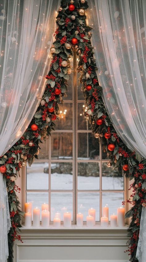 Windows Christmas Decoration, Red And White Christmas Decor, White Christmas Decor Ideas, Luxury Christmas Decor, Christmas Cabin, Christmas Windows, Red And White Christmas, Christmas Window Decorations, Christmas Décor