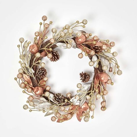 HOMESCAPES Champagne & Gold Christmas Wreath 45 cm Round Door Wreath with Pinecones, Berries and Apples : Amazon.co.uk: Home & Kitchen Door Decoration Christmas, Wreath With Pinecones, Cottagecore Crafts, Large Garland, Gold Christmas Wreath, Champagne Collection, Garlands Christmas, Apple Christmas, Traditional Wreath