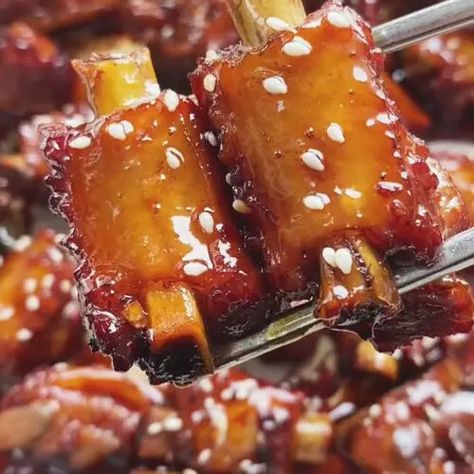 Sweet Sour Ribs, Chinese Braised Pork Ribs, Sweet And Sour Pork Ribs, Pork Rib Recipe, Sweet And Sour Ribs, Pork Spare Ribs Recipe, Braised Pork Ribs, Cooking Pork, Rib Recipe