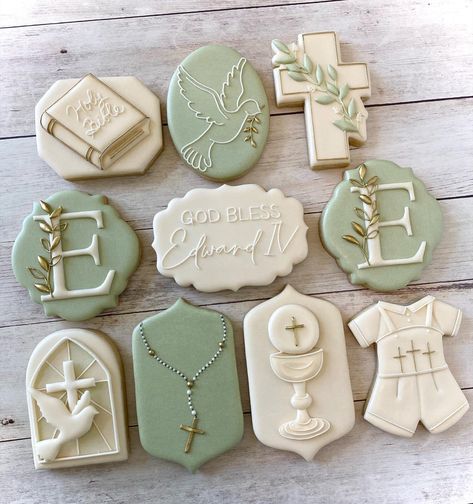 2023 Blessings, Baptism Decorations Boy, Christening Themes, Decoration Communion, Christening Cookies, Gender Reveal Theme, Baptism Themes, Baptism Cookies, Bautizo Ideas